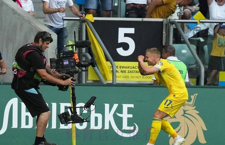 罗马诺确认津琴科中止诺丁汉森林租借转投阿贾克斯